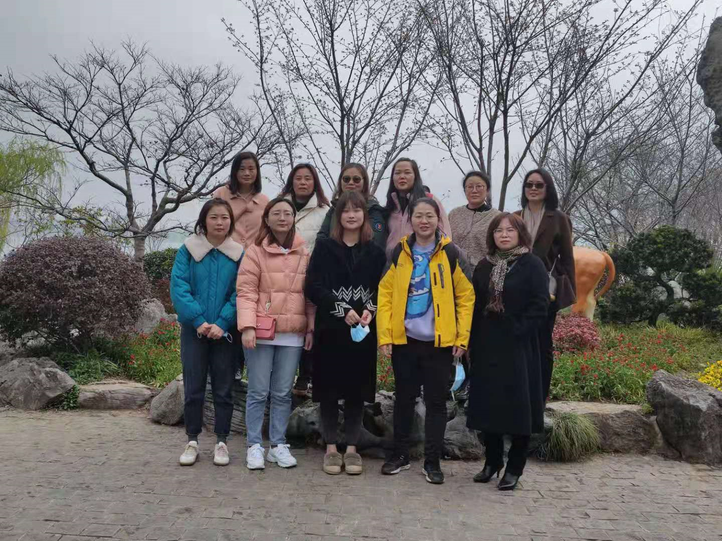 游湖赏花，快乐踏春——新北建发“三八”节游湖运动