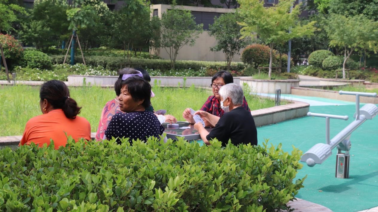 “生涯惬意，效劳知足” 葛塘西片区地块包管房交付回访业主这样说