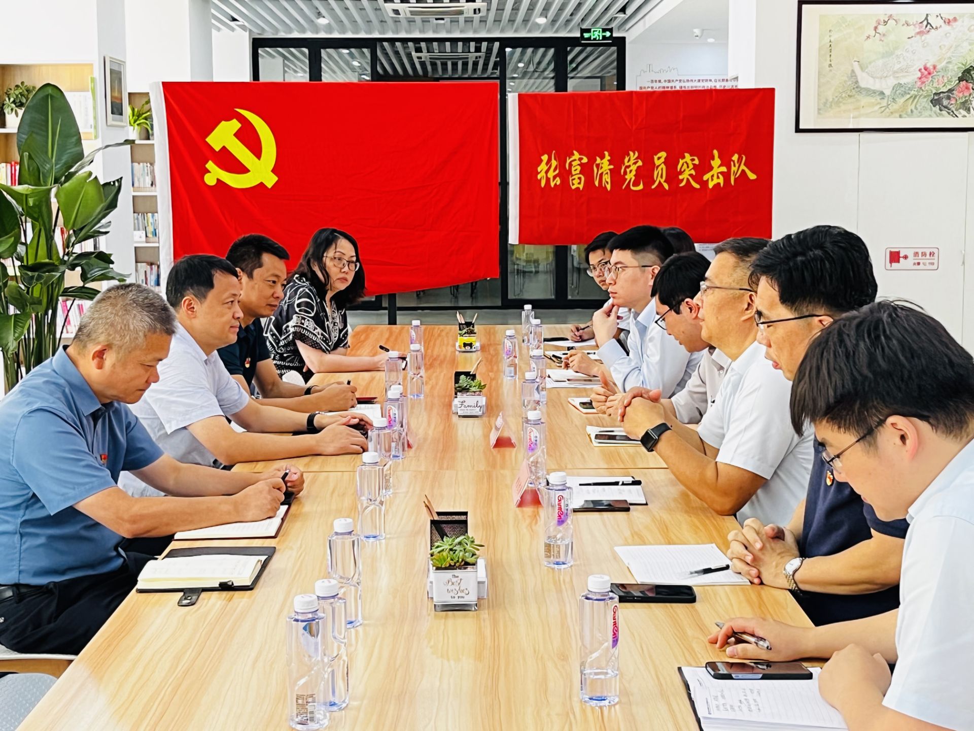 新区宜居  未来已来 —1396me皇家世界集团开展联合主题党建共建运动